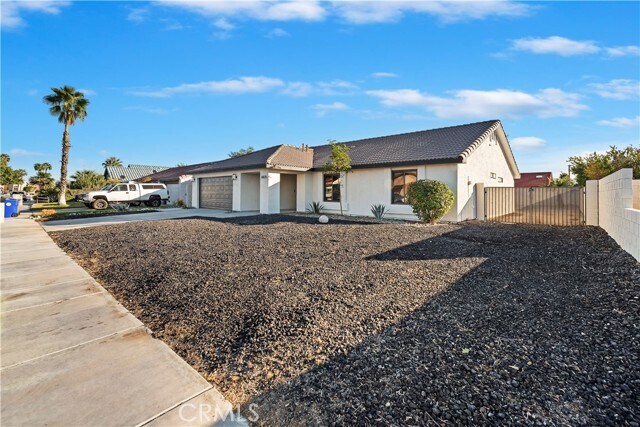 Foto del edificio - 68135 Encinitas Rd