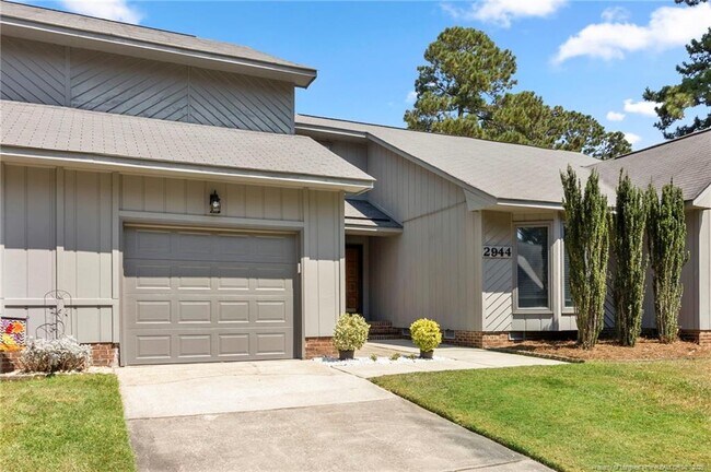 Foto del edificio - 2944 Wedgeview Dr