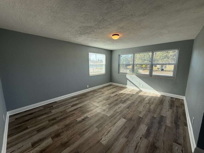 Building Photo - 641 Fremont Ave