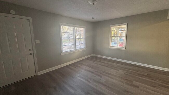 Building Photo - 3133 Benjestown Rd