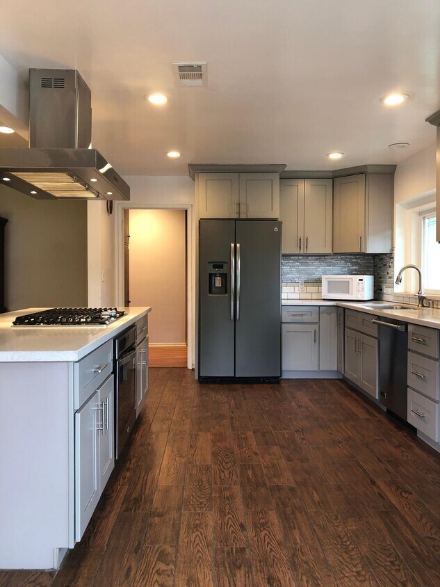 Foto principal - 2814 E Mesa Dr