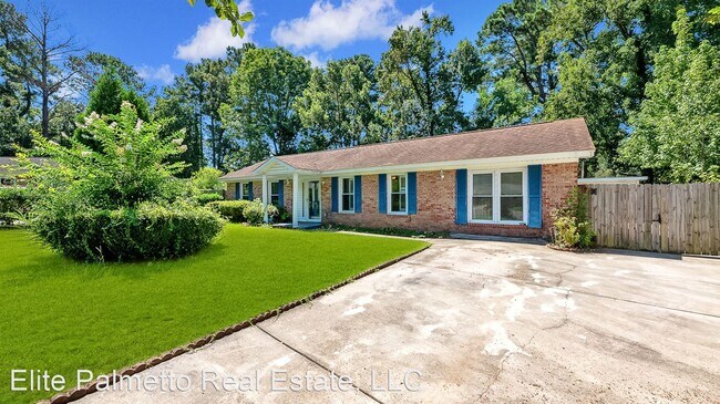 Foto del edificio - 3 br, 1.5 bath House - 102 Shirley Drive