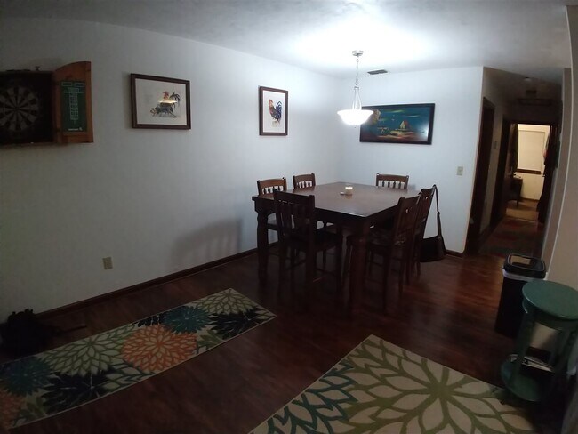 Foto del edificio - 218 Parkbrook Cir
