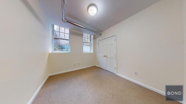 Building Photo - 2 bedroom in NEW YORK NY 10014