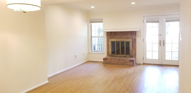 Foto del edificio - 2109 Derby Ridge Ln