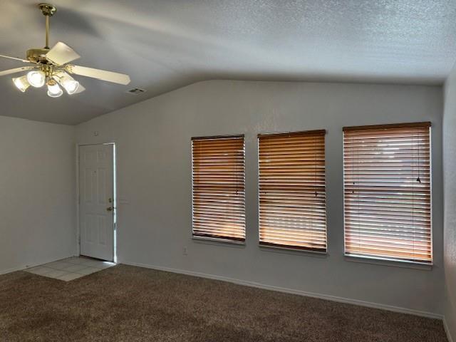 Foto del edificio - 2412 Waterleaf Dr