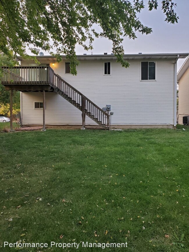 Building Photo - 4 br, 3 bath House - 415 W Belmont Ave.