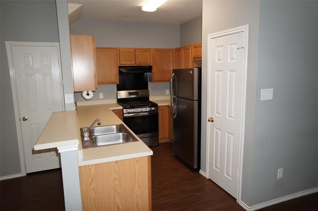 Building Photo - 13700 Harris Ridge Blvd