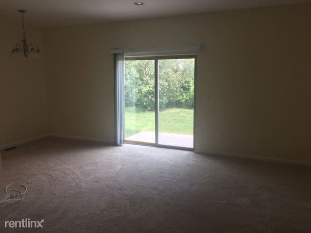 Building Photo - 3 br, 2.5 bath Condo - 29374 Eldon St