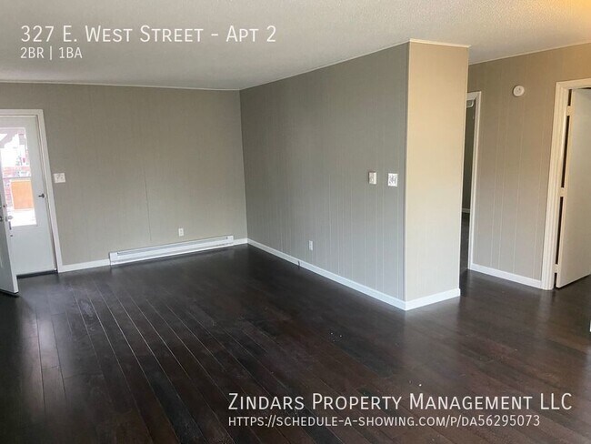 Foto del edificio - Remodeled 2 bedroom 1 bathroom apartment i...