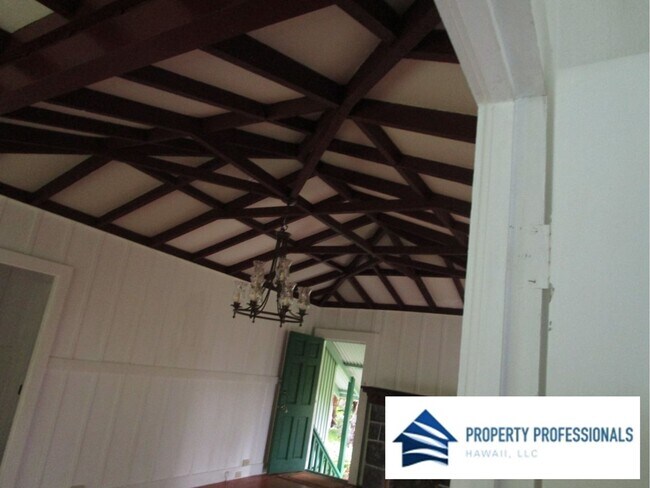 Building Photo - Recently Refurbished in Volcano