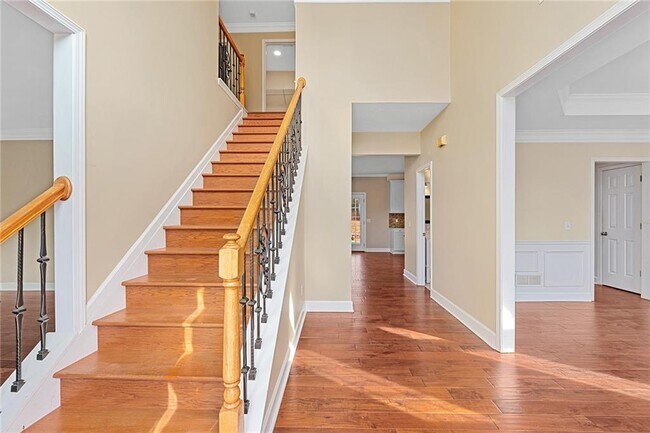 Building Photo - 560 Kimball Crest Ct