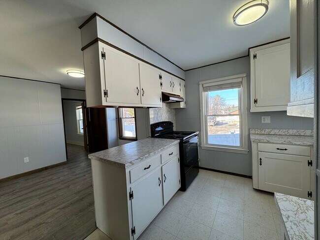 Foto del edificio - 261 Litchfield St