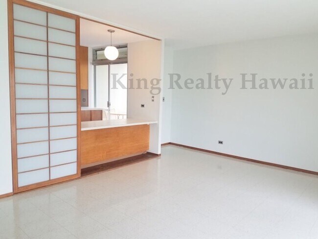 Foto del edificio - **OASIS in HONOLULU* Queen Emma Gardens *VERY CLEAN 2 br / 1 ba