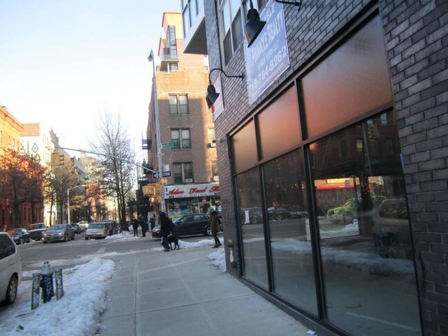 Building Photo - 120 S 4th St