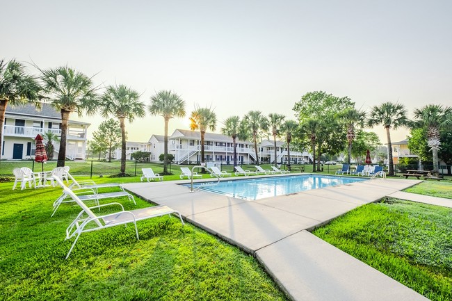 Building Photo - Egret Crossing Apartments