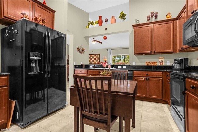 Building Photo - 3 br, 2 bath House - 3512 Yacht Club Court