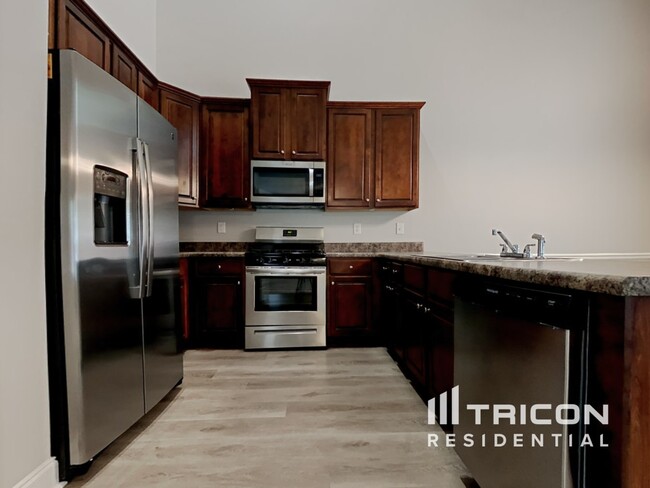 Foto del edificio - 2538 Oakleaf Ridge