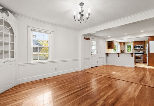Building Photo - 410 Conant Rd