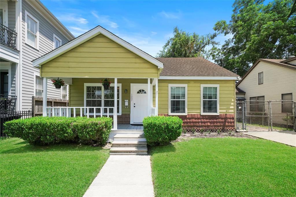 Foto principal - 1007 E 25th St