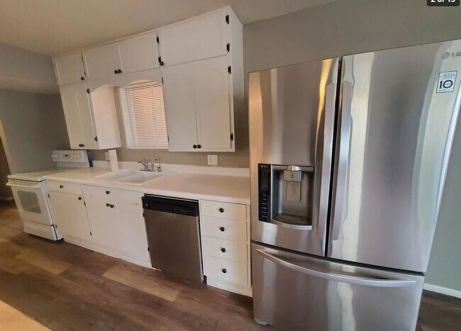 Foto del edificio - 18211 N 23rd St