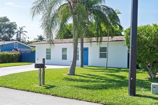 Foto del edificio - 1473 NE 30th Ct