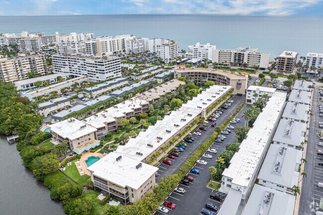 Contexto - Southgate Condominium Association
