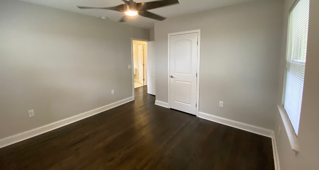 Foto del edificio - 2778 Delowe Dr