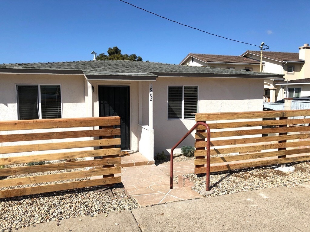 Burton Apartment for Rent in San Diego, CA