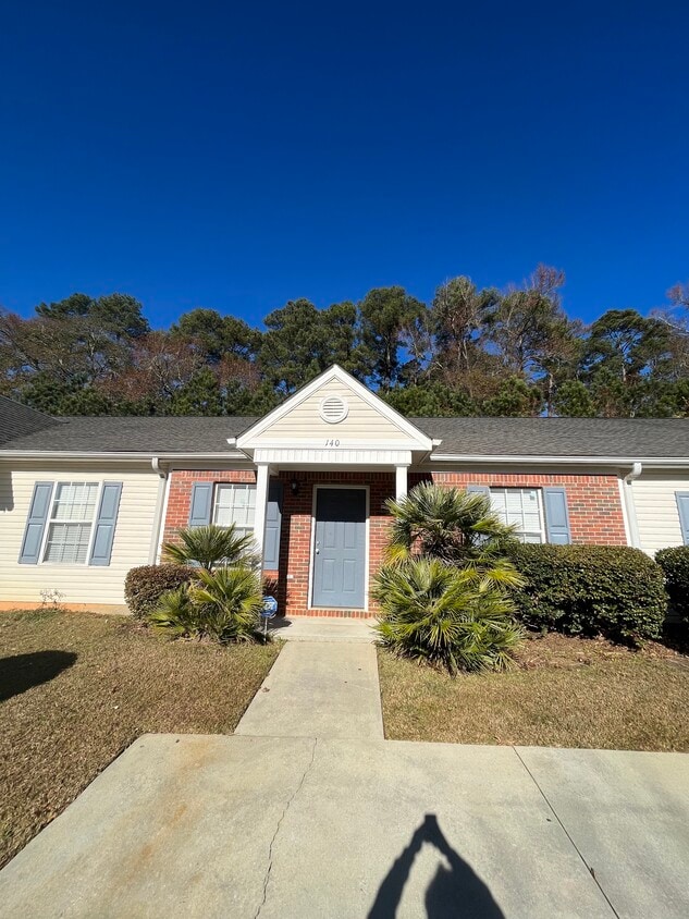 140 Crestland Dr, Columbia, SC 29210 Townhome Rentals in Columbia SC
