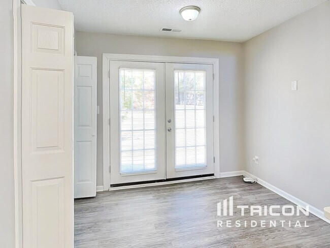 Foto del edificio - 2613 Millpond Way