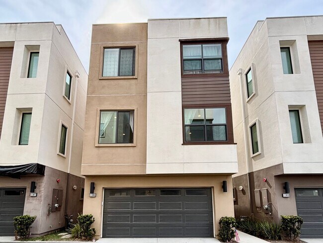 Foto del edificio - Coastal Living Elevated at Shoreline | 4 B...