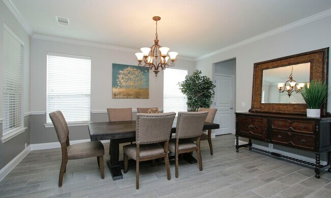 Foto del edificio - 167 Clearmont Pl