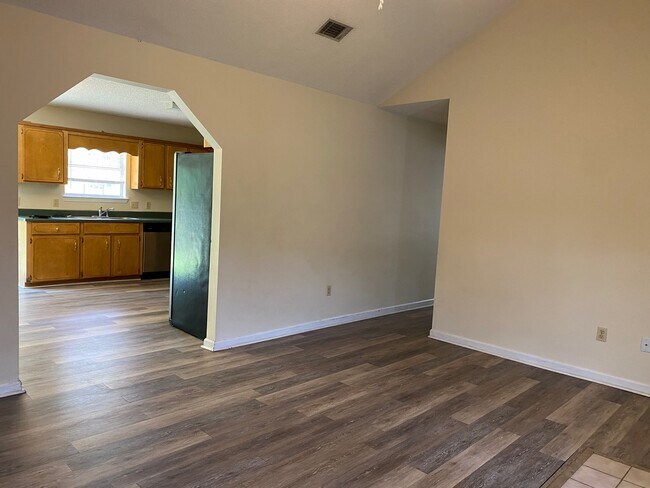 Foto del edificio - 1337 Loblolly Dr