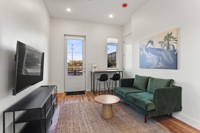 Foto del edificio - 501-503 Hendee St.