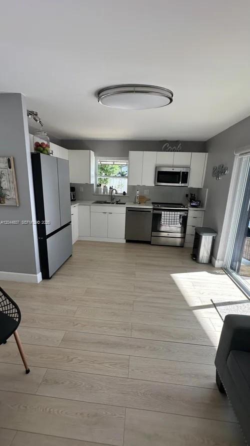 Building Photo - Southwest 70th Lane, Miami, FL 33183 - 3 BR 2.5 BA townhouse