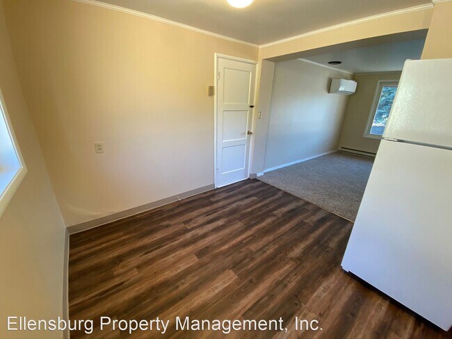 Building Photo - 2 br, 1 bath House - 815 E Mt. View