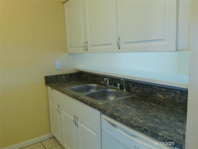 Foto del edificio - 936 W Carole St