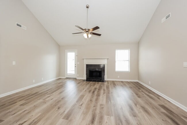 Foto del edificio - 1246 Catawba Way