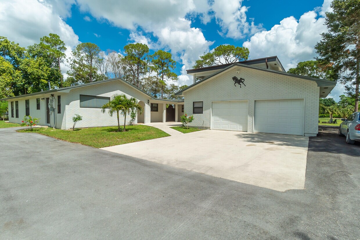 15285 Collecting Canal Rd, Loxahatchee Groves, FL 33470 House Rental