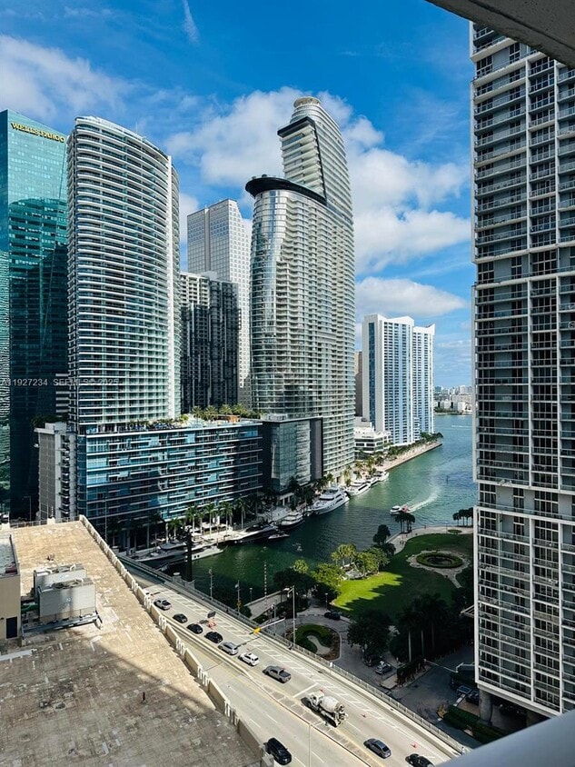 Foto principal - 500 Brickell Ave