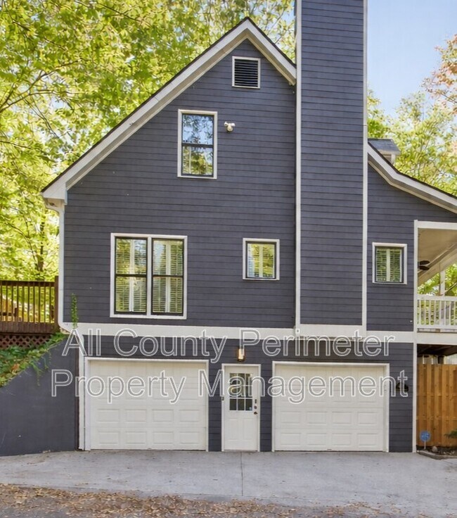 Foto del edificio - 1155 Davis Pl NW