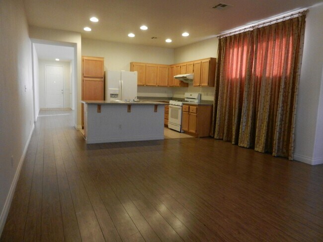 Building Photo - 6049 Clifton Hollow St