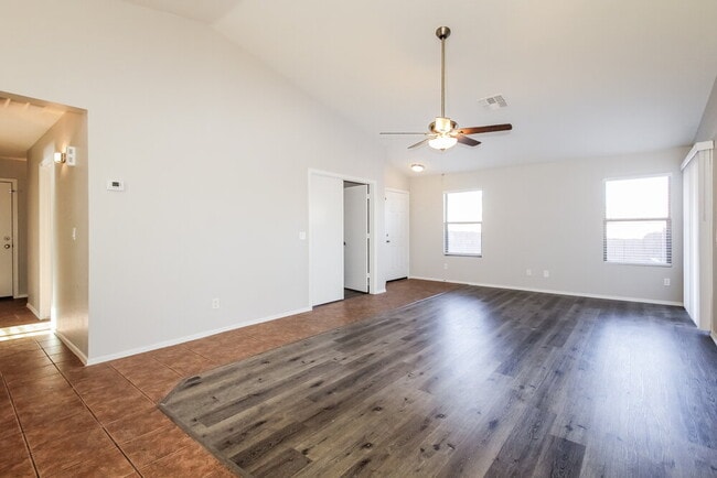 Building Photo - 12501 W Mandalay Ln