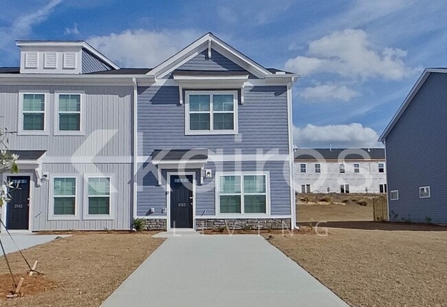 Building Photo - 2153 Banyon Cir