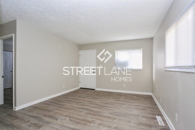 Building Photo - REDUCED! - Now offering $500 off first ful...