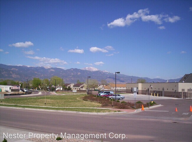 Foto del edificio - 3 br, 3 bath House - 4815 Tory Ridge