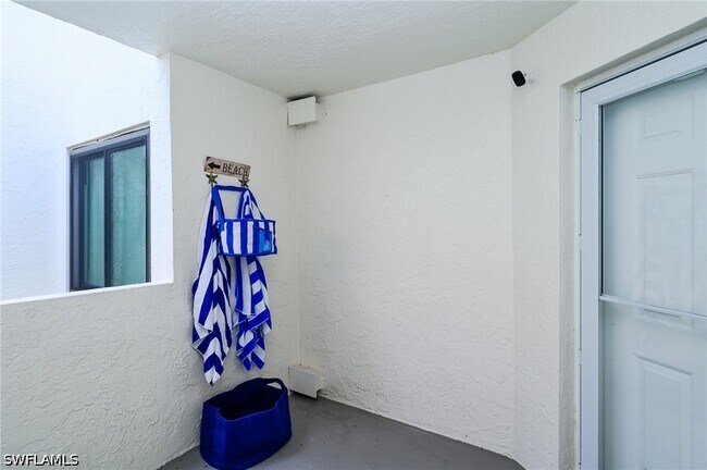 Foto del edificio - 592 Beachwalk Cir