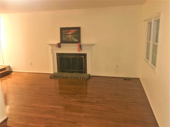 Building Photo - 4722 Kandel Ct