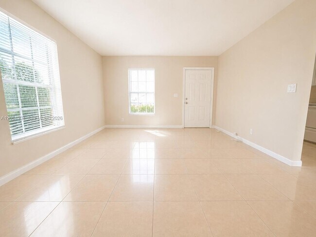 Foto del edificio - 4951 Wedgewood Way